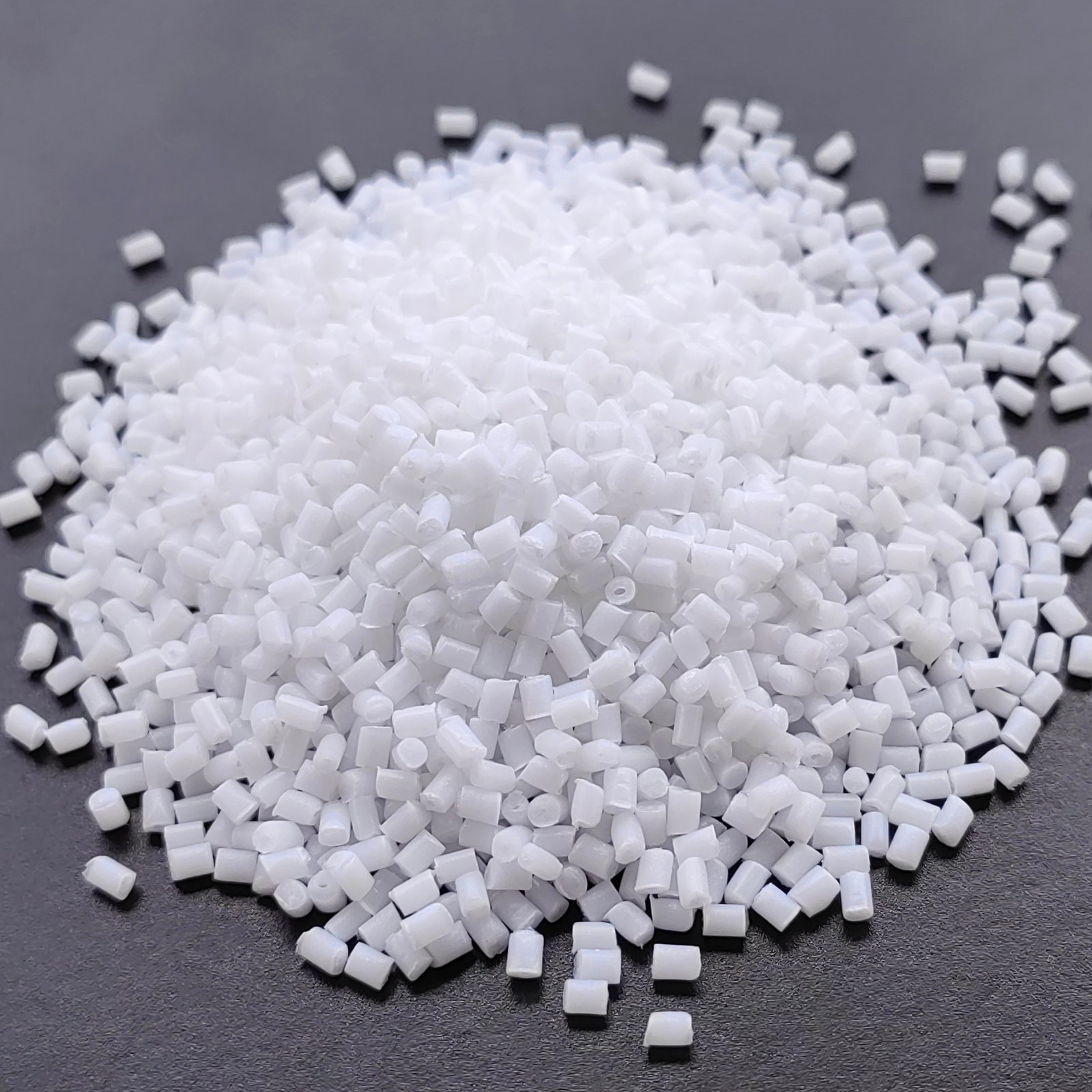 BASF POM H4320 AT Pom Pellets Plastic Raw Materials Detailed Introduction