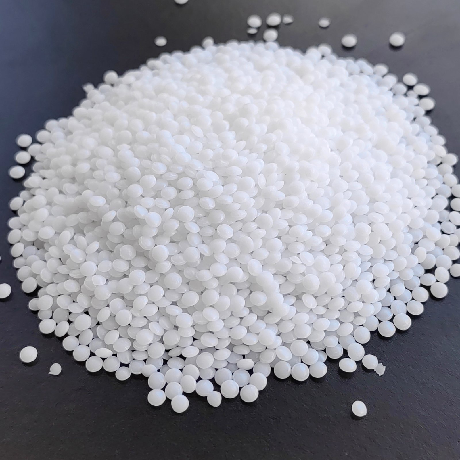 Characteristics and Applications of LUCEL POM GC210 plastic raw material