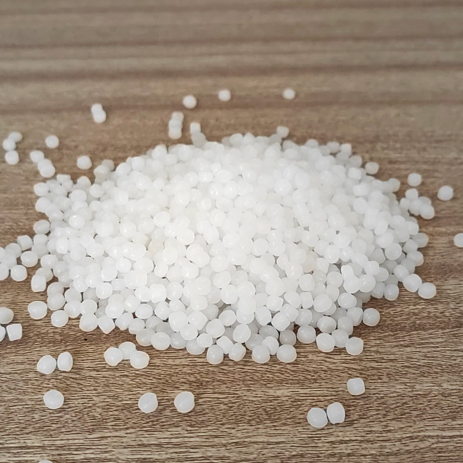 PP L-670M Plastic Pellets: Versatile for Packaging and Coatings