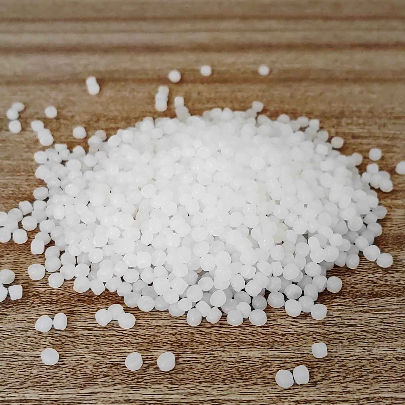 PP L-670M Plastic Pellets: Versatile for Packaging and Coatings