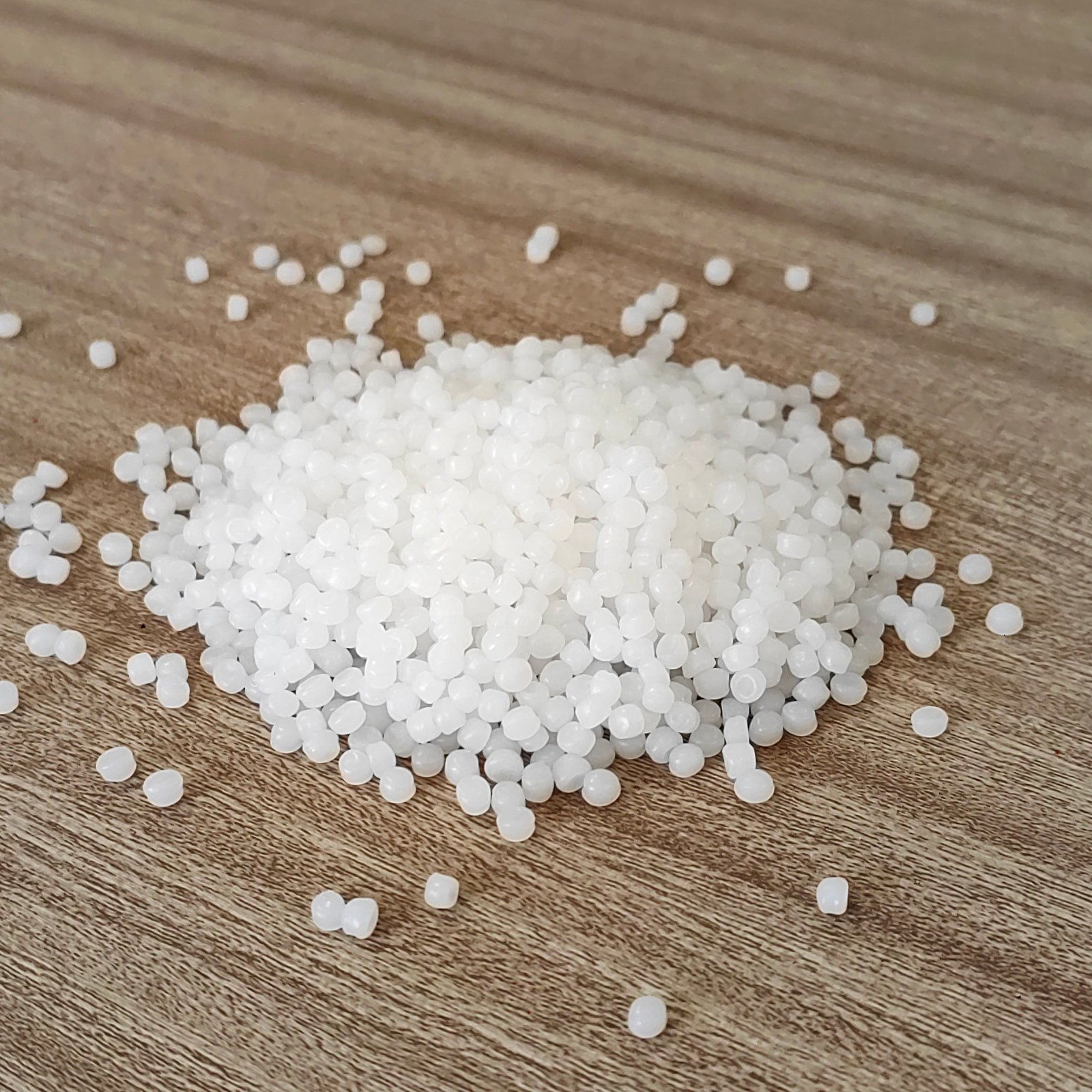 PP L-670M Plastic Pellets: Versatile for Packaging and Coatings