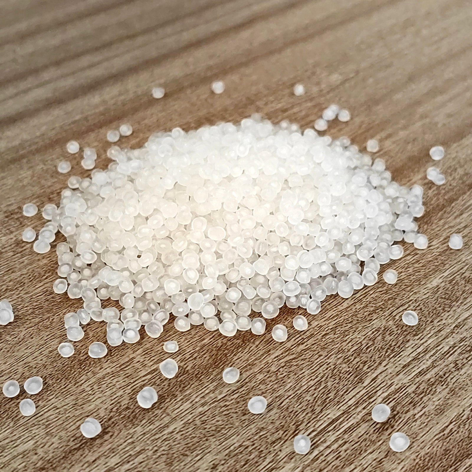 PP L-670M Plastic Pellets: Versatile for Packaging and Coatings