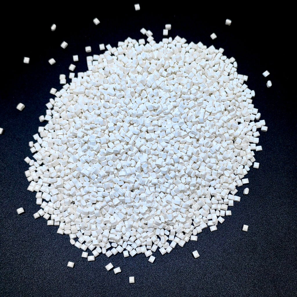 polycarbonate plastic granules