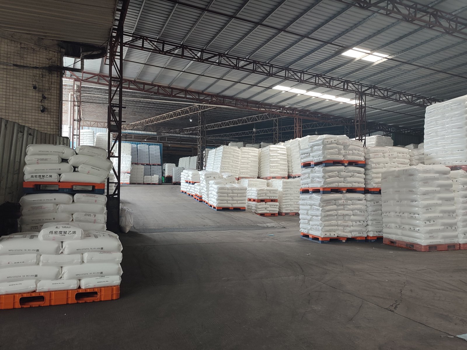 Arnitel® EM630 | Wear-Resistant TPEE Material for Conveyor Belts