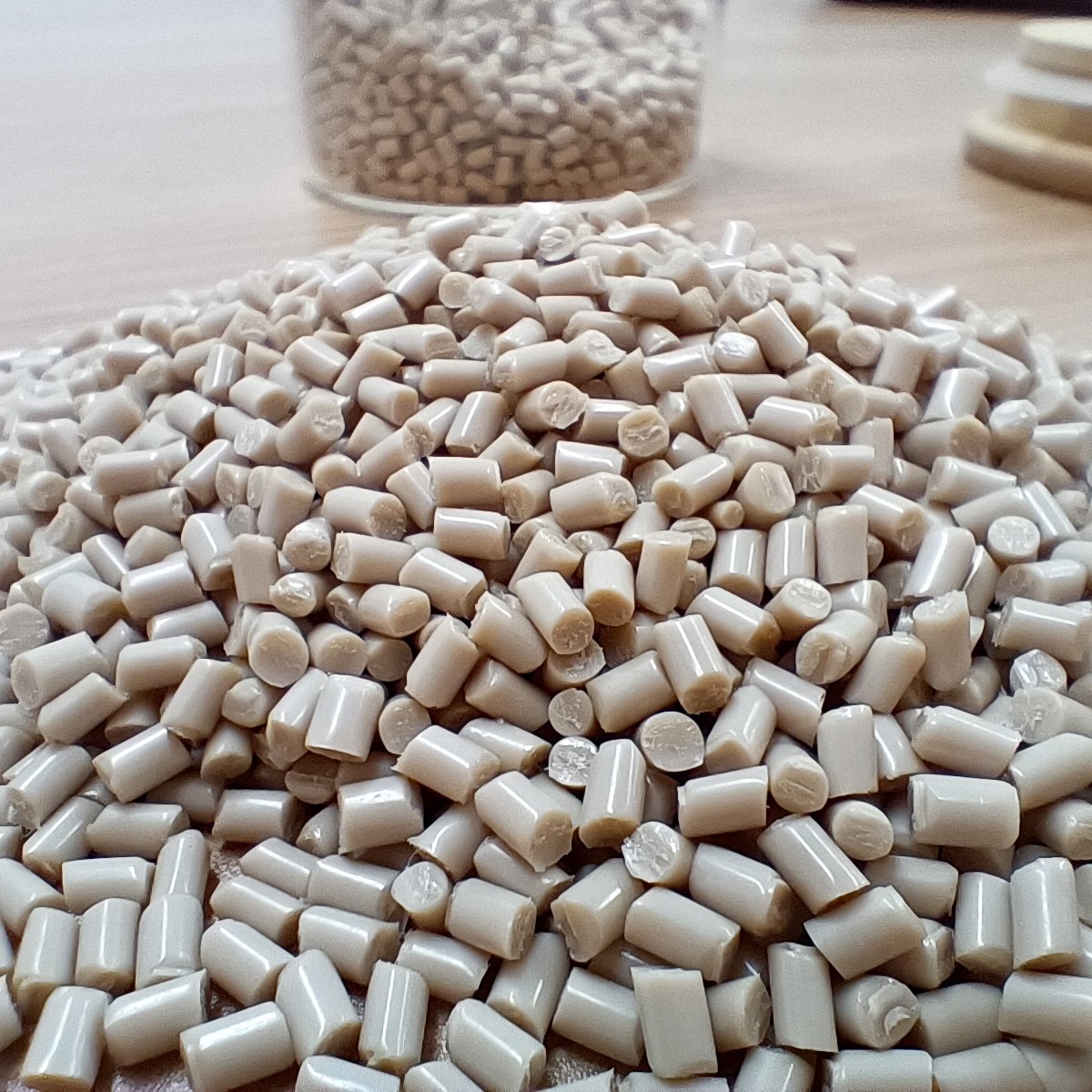 SABIC LGL33 | Plastic PEEK Material for Automotive Engine Hood